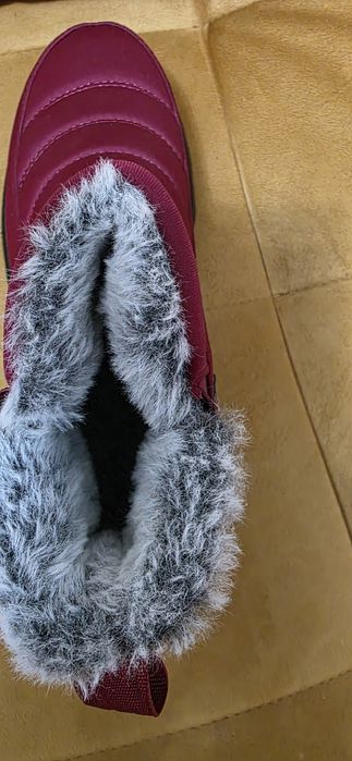 Полусапожки тёплые.