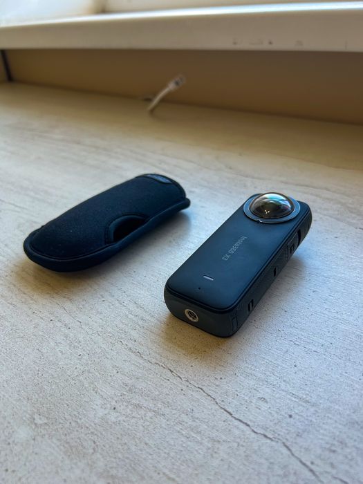 экшн камера Insta360 X3 + чехол