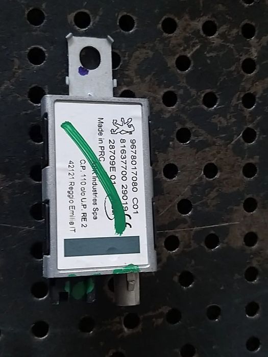 Amplificator antena peugeot 5008 2 9678017080 81637700
