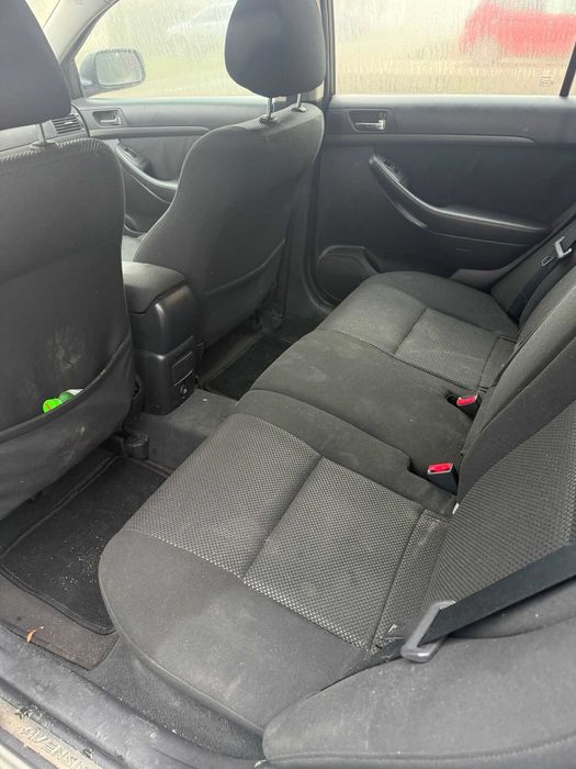 Toyota Avensis D-4D 2.2 D-CAT 177 CP