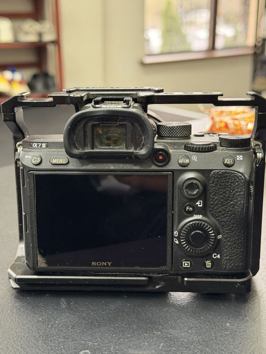 Продам Sony A7 III