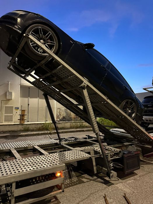 Transport autoturisme microbuze dube utilaje Italia  Romania