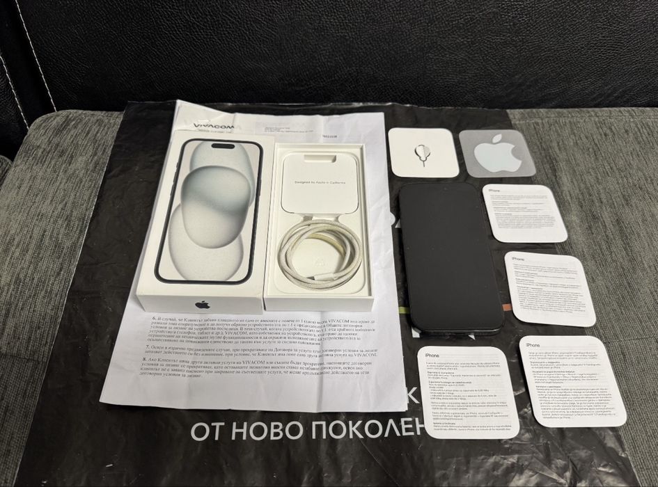КАТО НОВ 256GB iPhone 15 Vivacom Гаранция 2025 Black