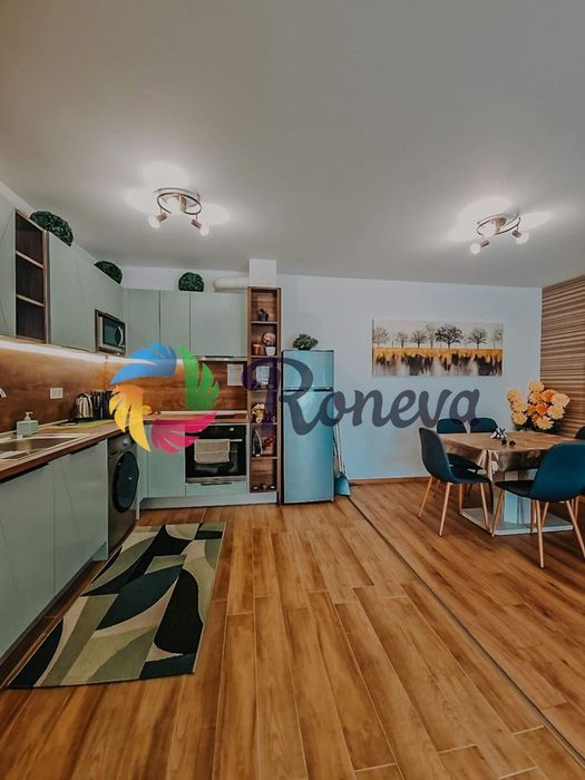 Тристаен с паркомясто Център!!!