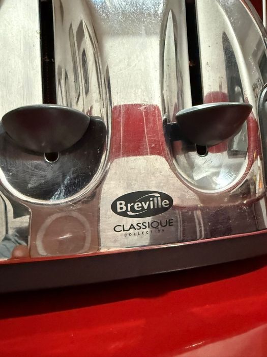 Prăjitor de pâine Breville Classique Collection cu 4 fante