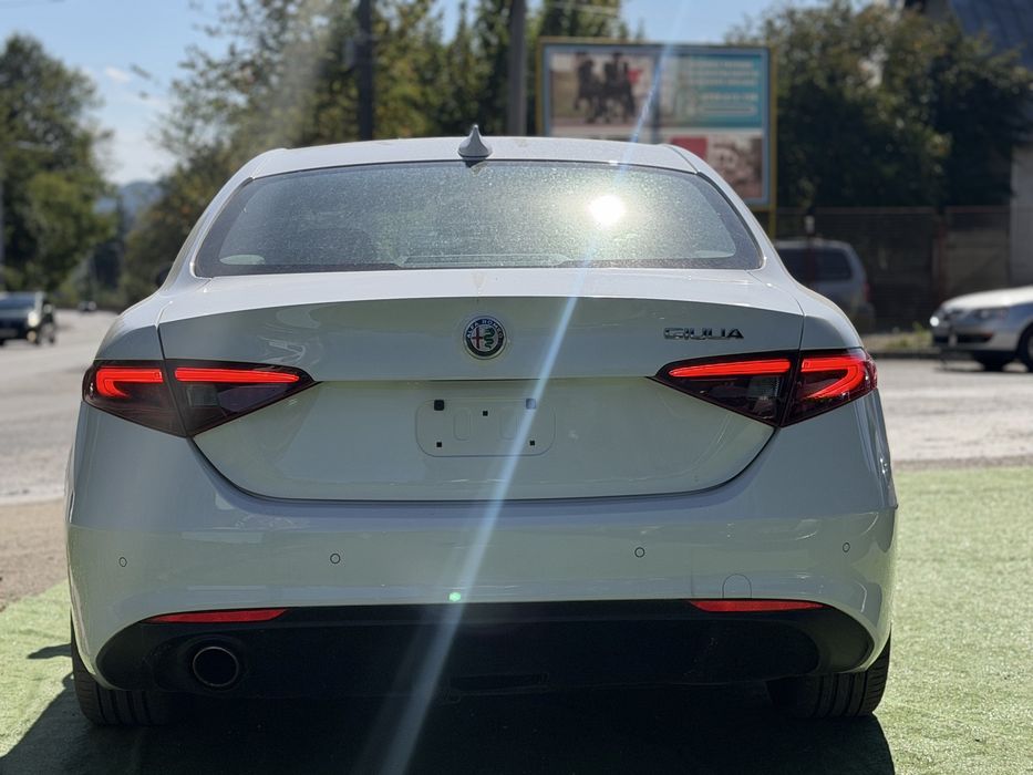 ALFA ROMEO Giulia 2018 — imagine 5