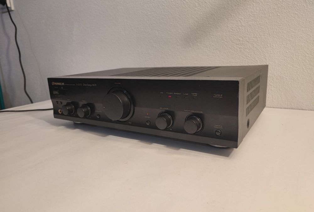 Amplificator Pioneer A207 R statie