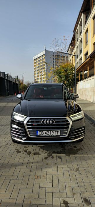 Ауди SQ5 автомобил 2019