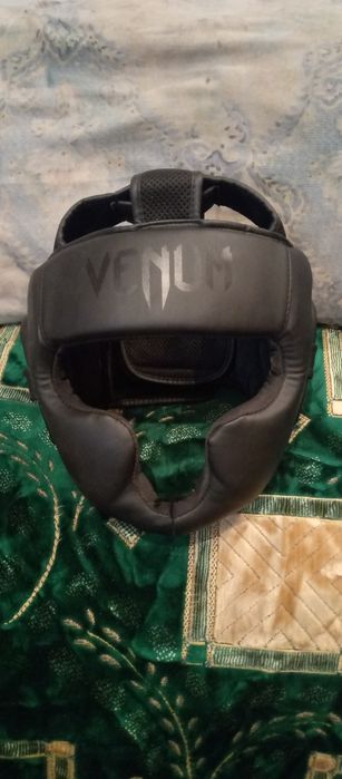 Продам шлем для бокса