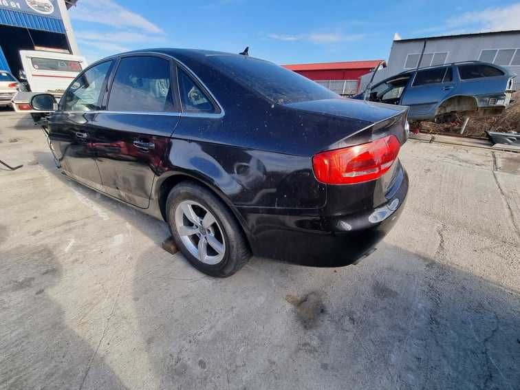 Dezmembrari Audi A4 B8 2.0 TDi 143 cai motor CAGA cutie manuala