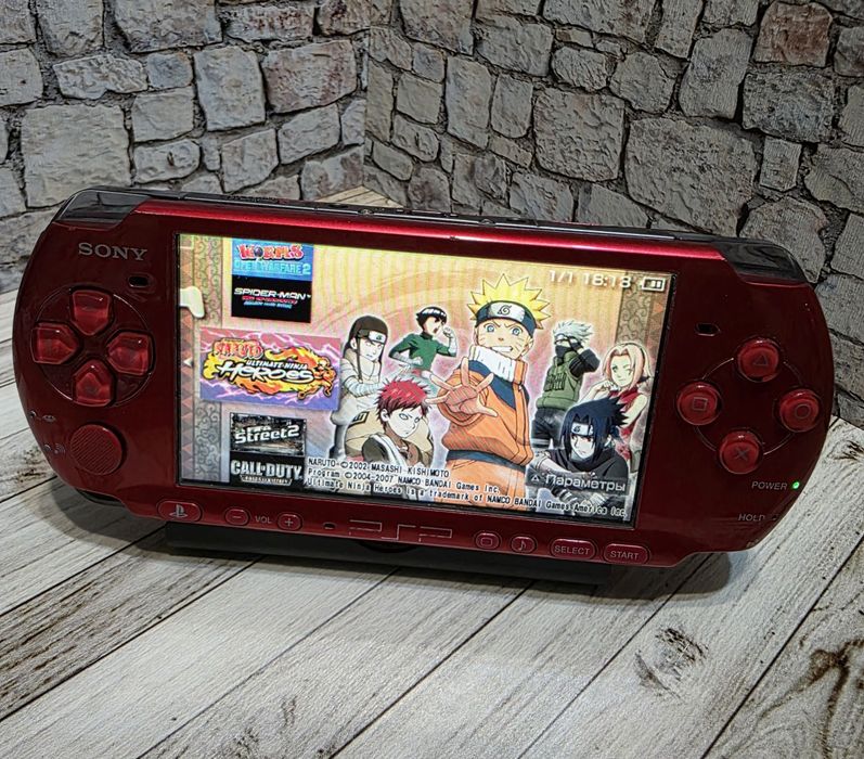 Эксклюзив PSP 3000 красная