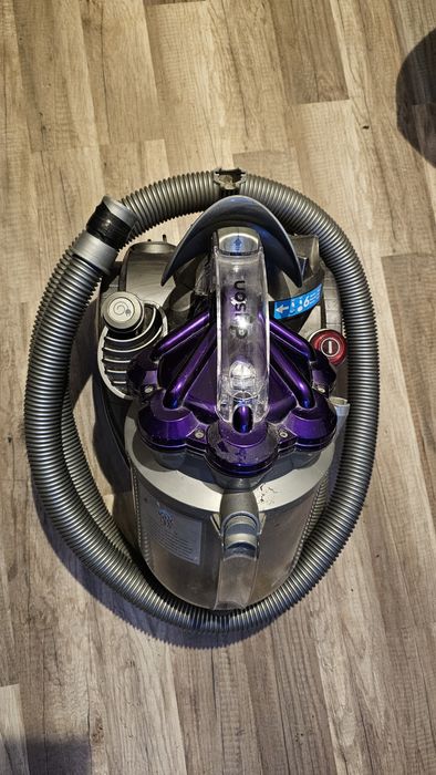 Aspirator puternic Dyson