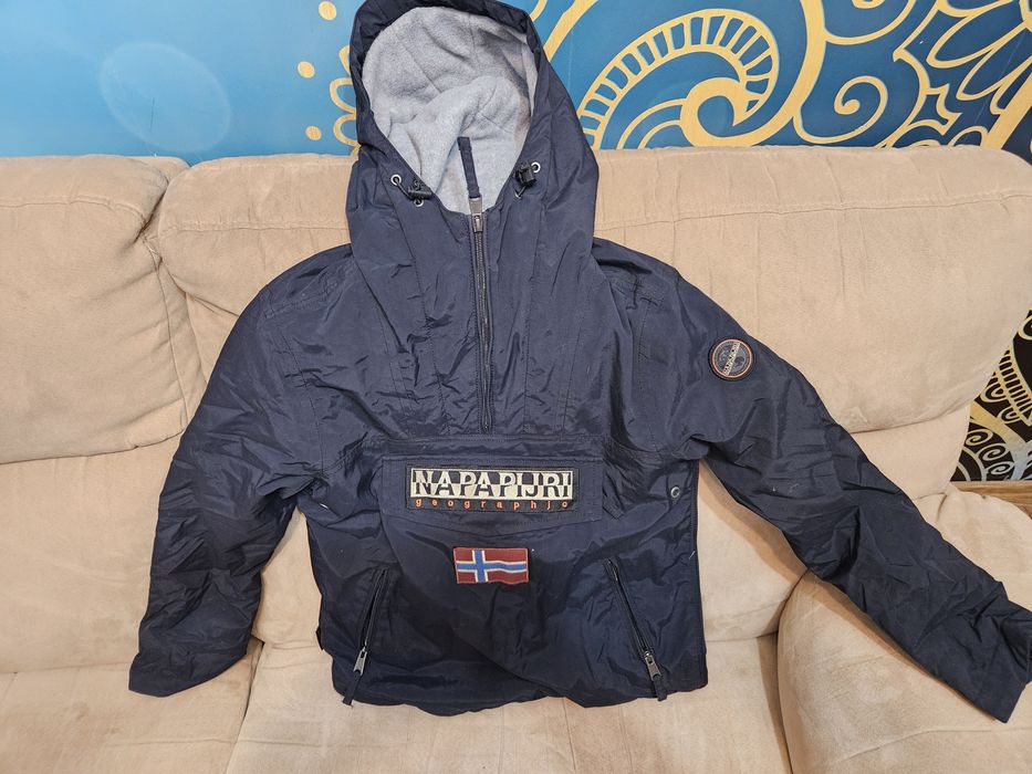 Geaca  Napapijjri, marimea XXS, purtata de cateva ori