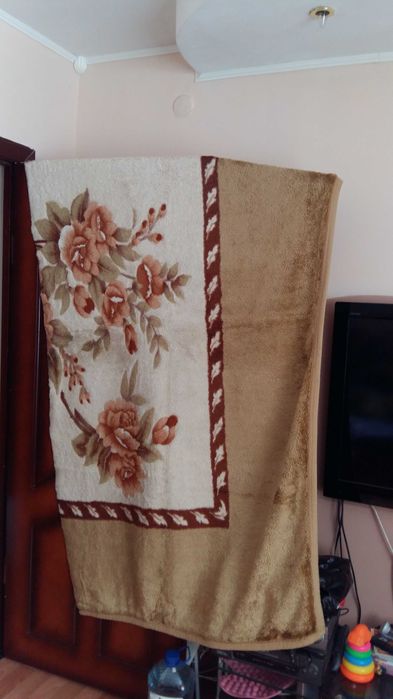 Покрывало на диван