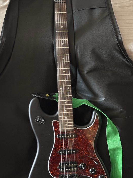 Chitara electrica harley benton si amplificator