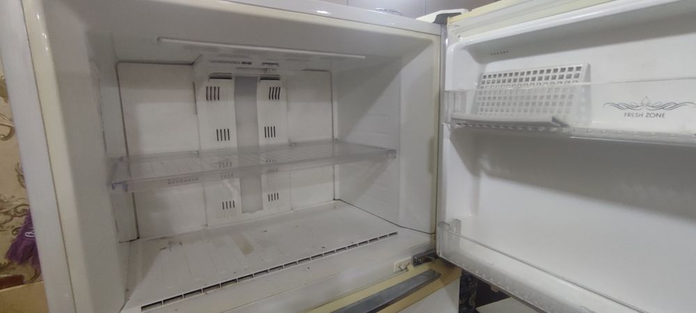 Продается Daewoo холодильник