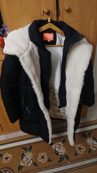 Продам куртки детские
