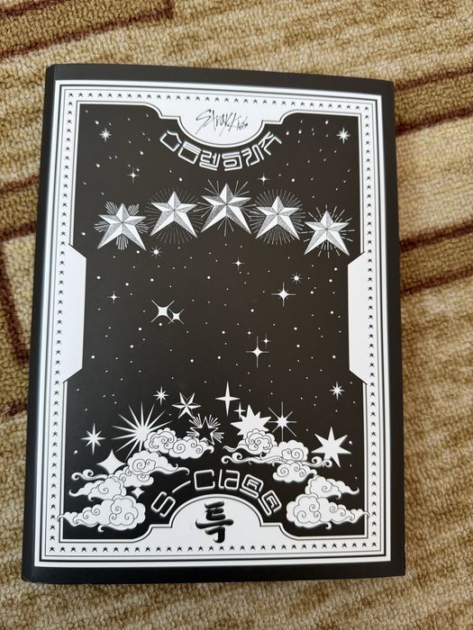 официални албуми и фотокартички