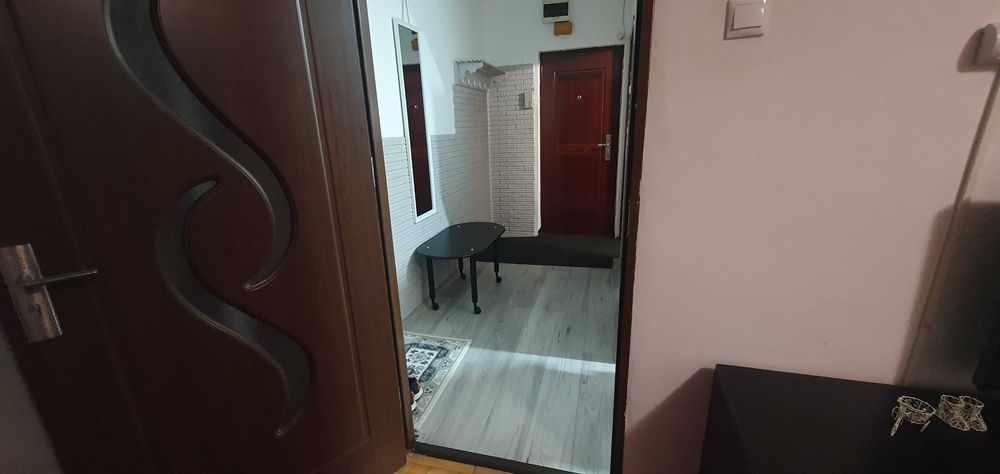 Închiriez apartament 1 cameră spațios (35 mp), str. Cutezanței (Darina), vedere spre pădure