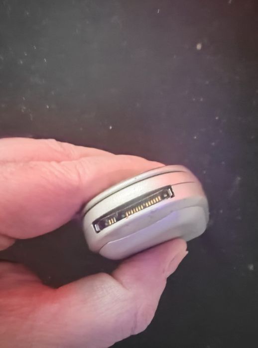 Motorola v66i + charger ( unlocked, baterie Nou nouță)