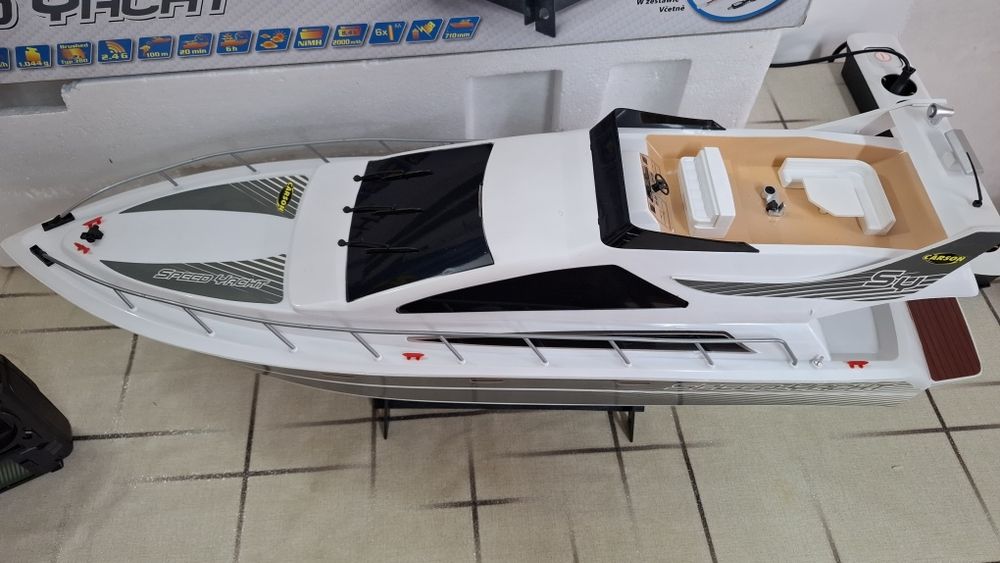 Carson  Speed ​​Yacht 2.4G 100% RTR - Лодка с дистанционно управление