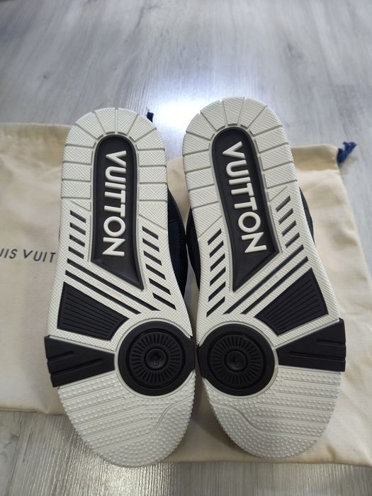 Louis Vuitton skates black 39