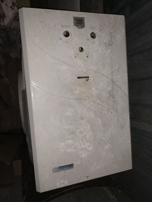 стиральная машина и аристон