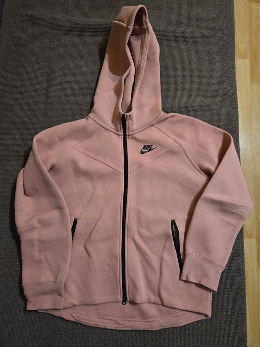 Nike Tech Fleece! Оригинален дамски анцуг!
