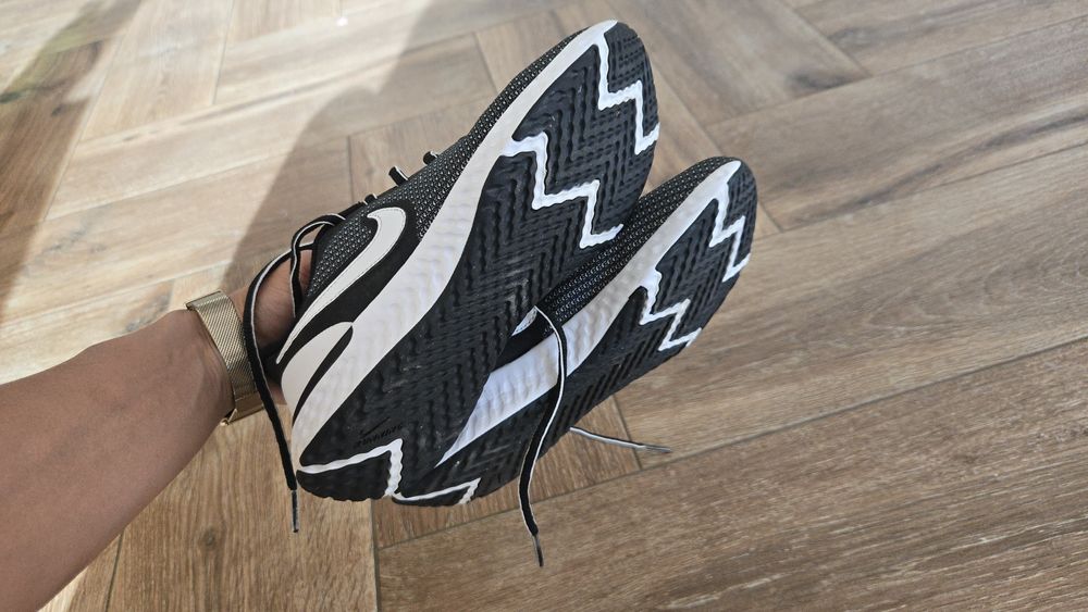 Nike 35 номер-нови