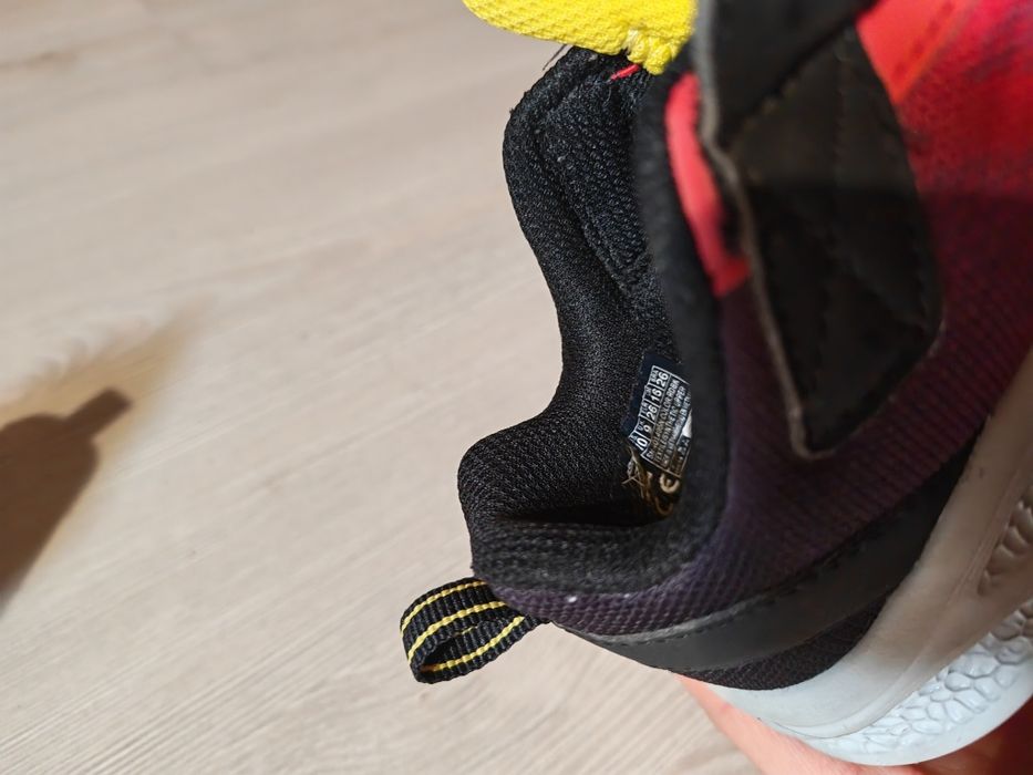 Vând adidași copii Skechers S light nr 26