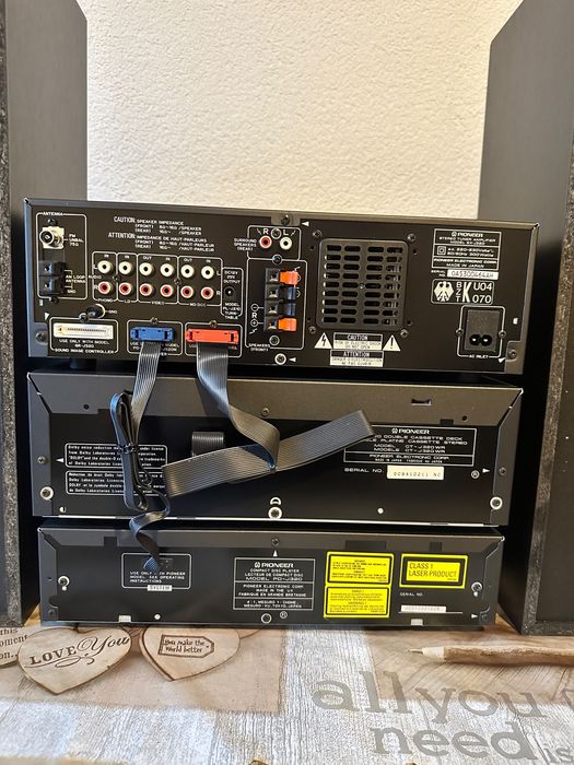 Sistem Pioner jbl Bose hartmann Kardon