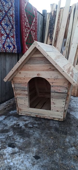 Будка новая для средней собаки.