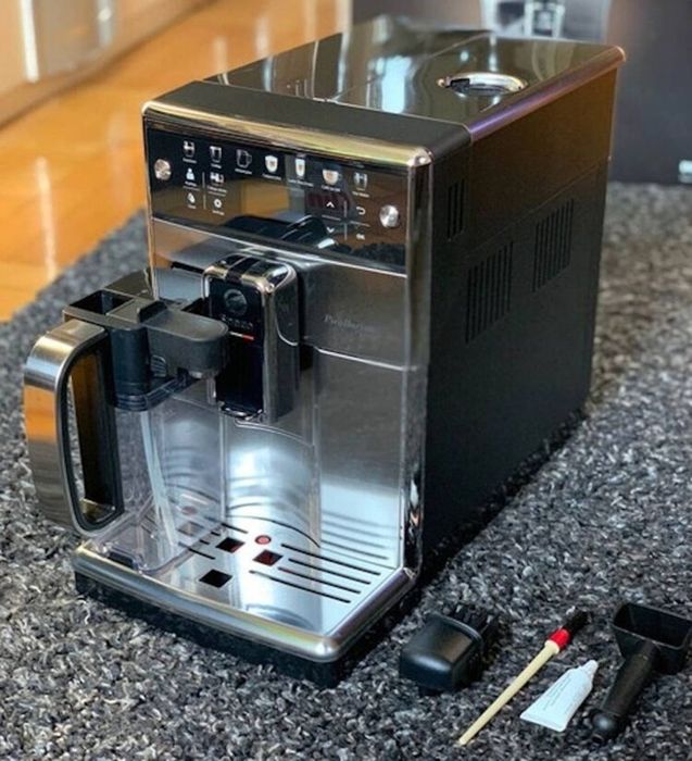 Aparat de cafea Saeco PicoBaristo Deluxe SM5573/10 , inox