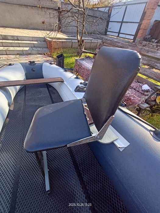 продам лодку Ривьеро 3200 СК