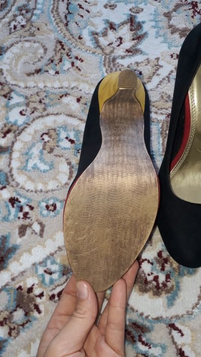 Срочно продам жен туфли