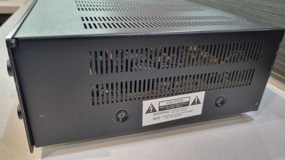 Усилвател TEAC A-X75 DC