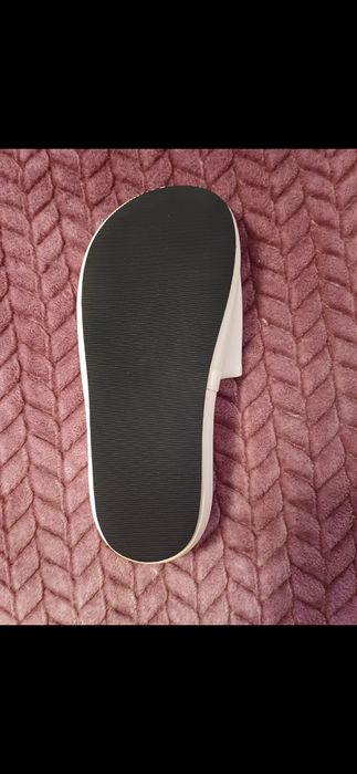 Продам новые шлёпки
