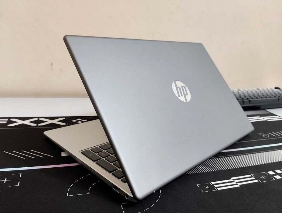 HP 255 G10 R3 7330U 8/512GB noutbuk
