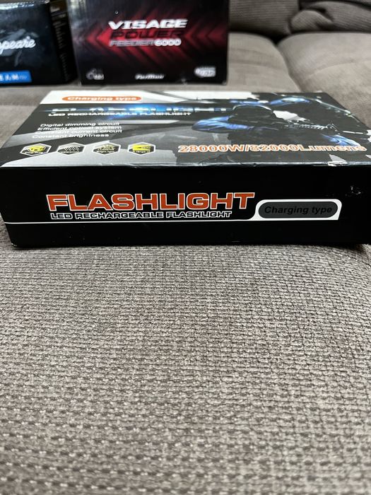 Фенер със зарядно