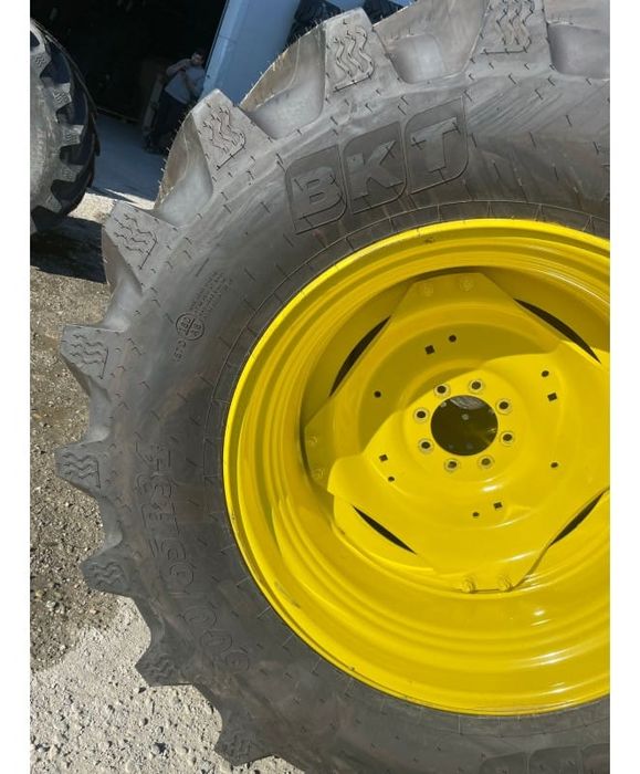 ANVELOPA 600/65 R34 BKT AGRIMAX RT657 157D/160A8 TL (jante separat)  Cauciucuri tractor, Fiat, Case, Fendt, John Deere, New Holland, Massey Ferguson,