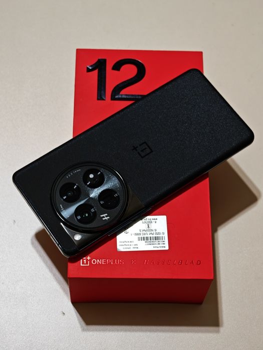 One Plus 12 256 gb Ram 12 5G
