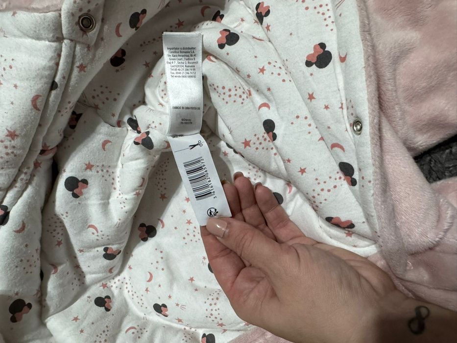 Salopeta Minnie Mouse marimea 74 impecabila