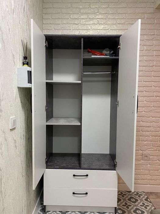 Шкаф сатылады бу.