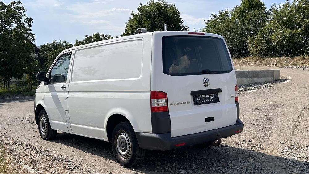 VOLKSWAGEN Transporter 2012 — imagine 3