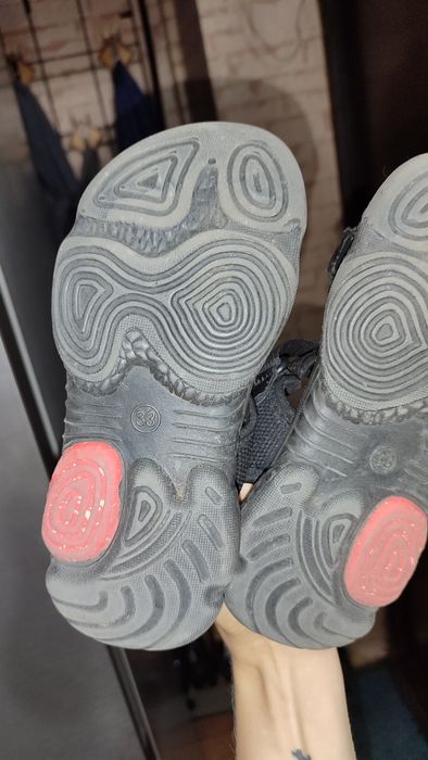 Кроксы, сандали, кроссовки, ботинки