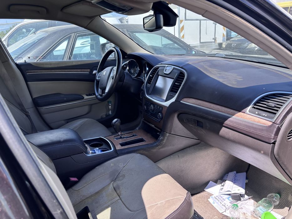 Lancia Thema на части
