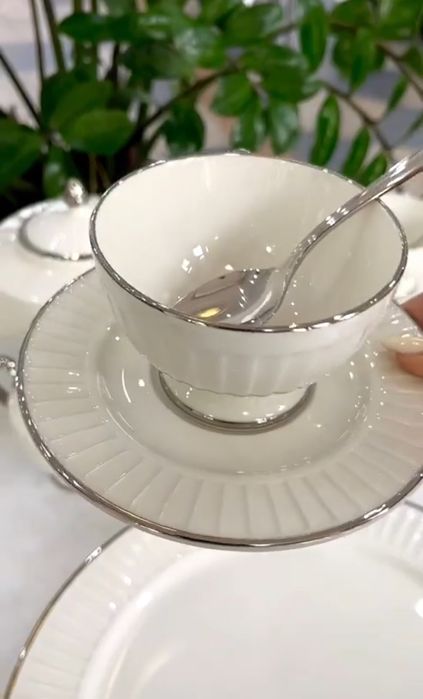 Сервиз чайно-столовый