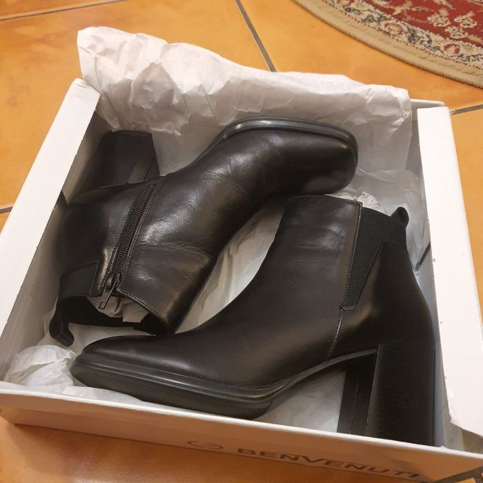 Ghete damă, nr 37,  piele naturală