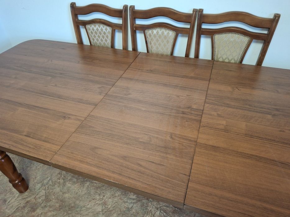 Продам отдельно стол и стулья