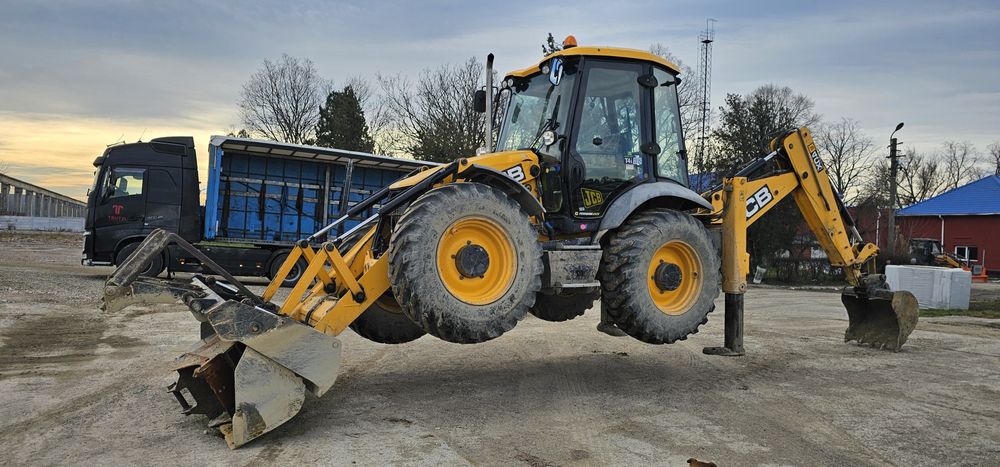 JCB 4CX din 2014